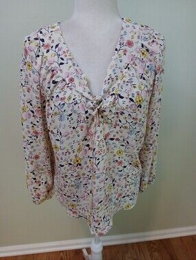 Lex & Madison Lace Up Tassel Tie Floral Blouse